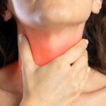 গলা ব্যথার উপশনে ৯টি সহজ ও কার্যকর ঘরোয়া উপায় | শীতে দ্রুত আরাম পাওয়ার টিপস